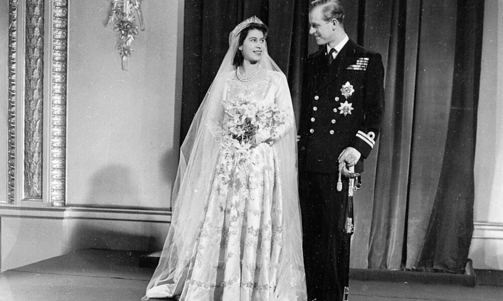 لباس عروس ملکه الیزابت